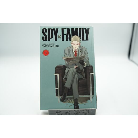SPY x FAMILY Manga Vol. 1-4 Set English VIZ Media Shonen Jump Tatsuya Endo Lot - Picture 3 of 10
